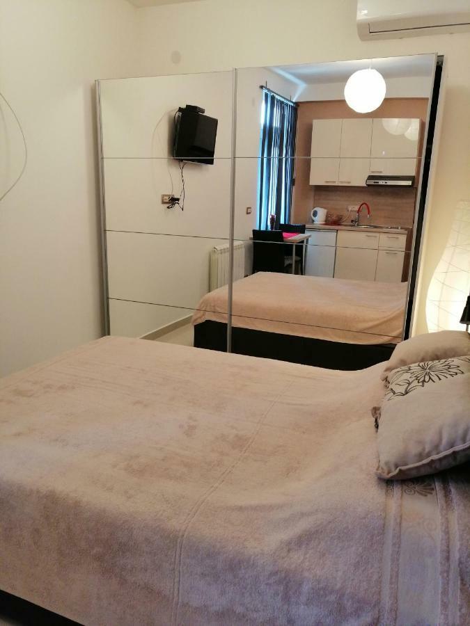 Studio Apartman Irena 2 Биела Екстериор снимка