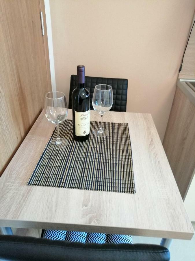 Studio Apartman Irena 2 Биела Екстериор снимка