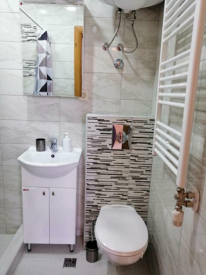 Studio Apartman Irena 2 Биела Екстериор снимка