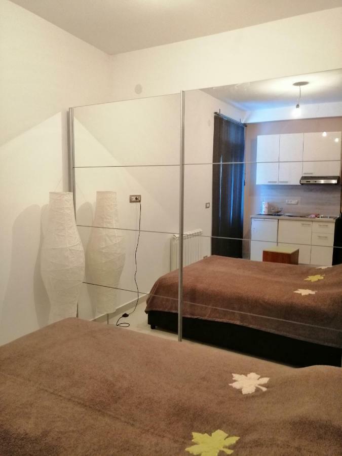 Studio Apartman Irena 2 Биела Екстериор снимка
